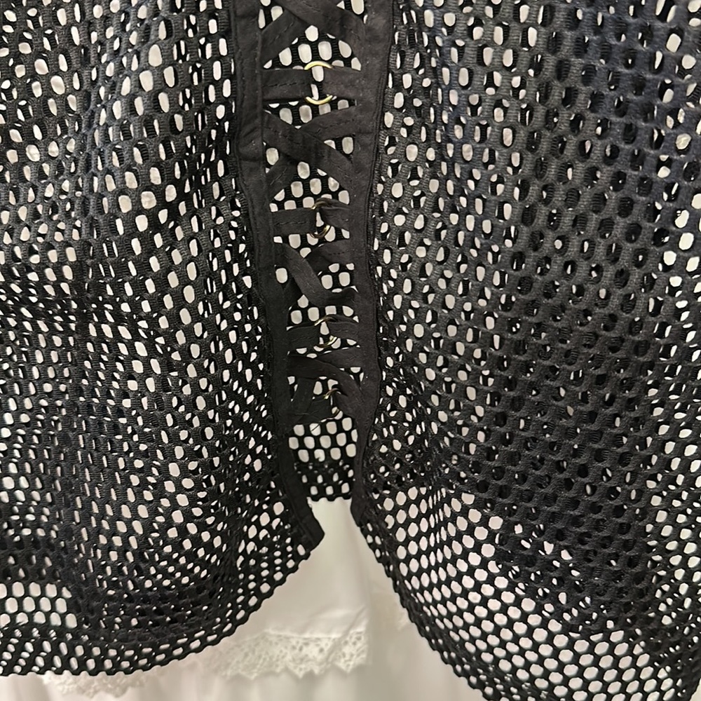 Edgy black mesh cover up - Picture 6 of 6
